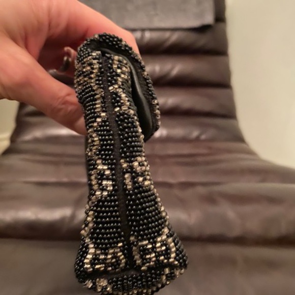 Gucci GG Black & Silver Beaded Clutch - Picture 3 of 9